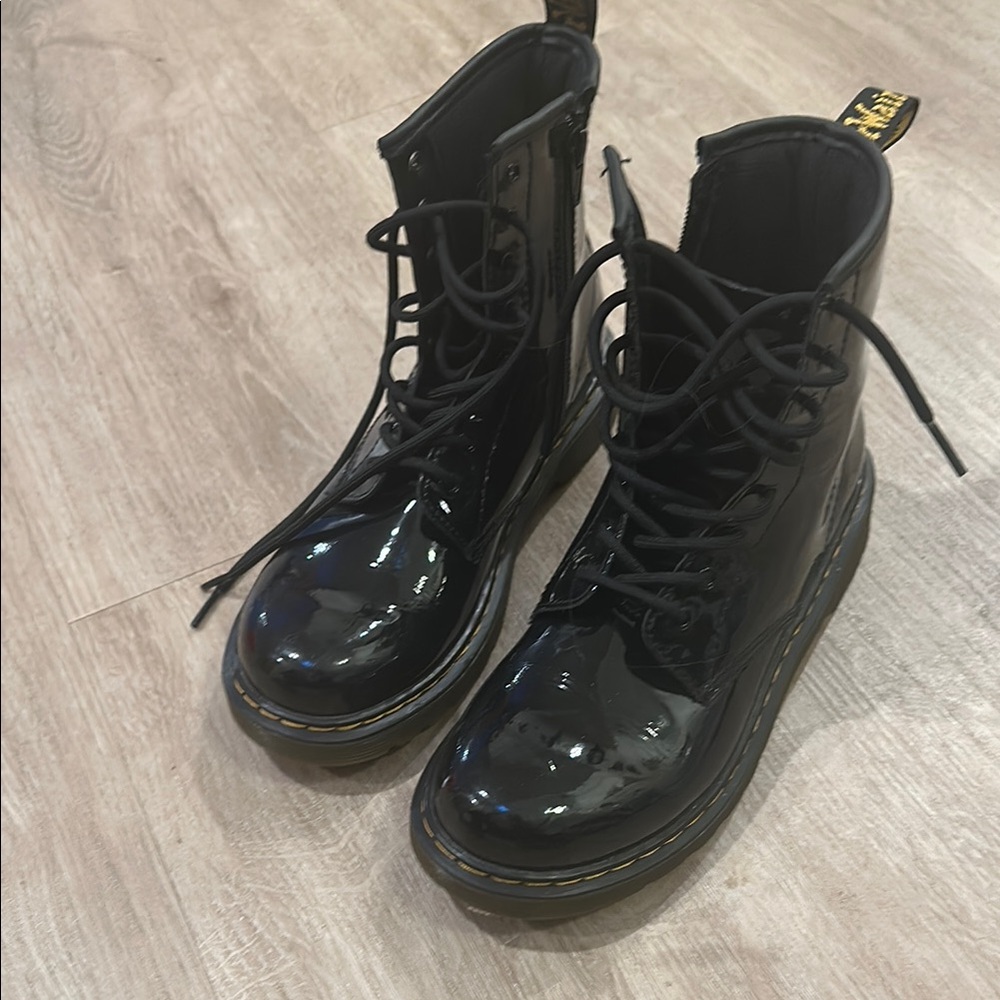 EUC Dr. Martens Black Patent Leather Lace-Up Boots